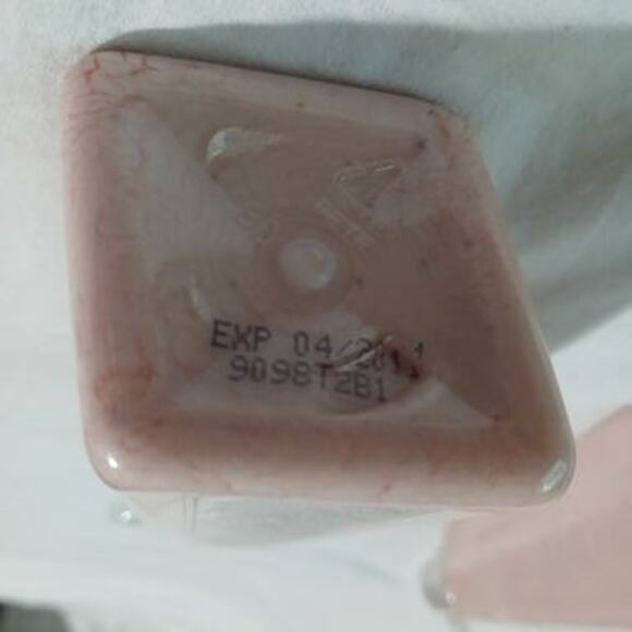 Bath & Body Works 8oz Sweet Pea anti-bact Moisturizing hand soap DISCONTINUED - Picture 8 of 8